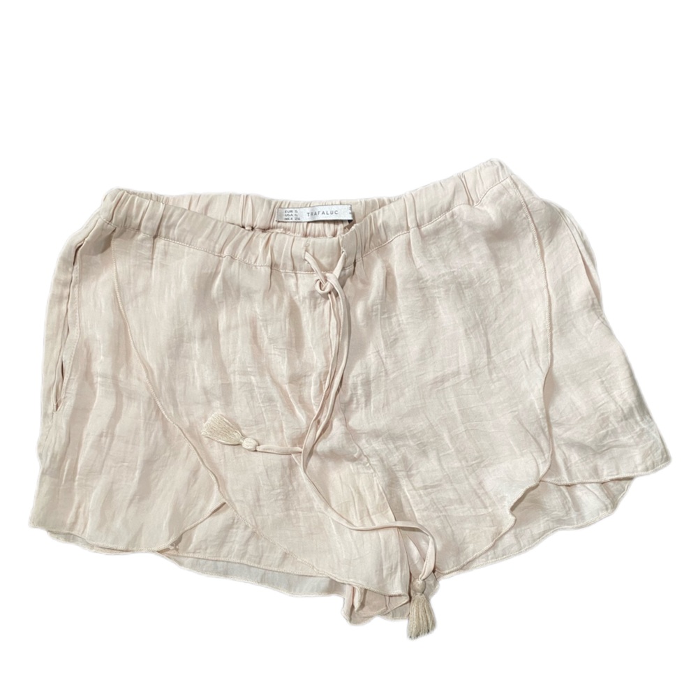 Zara Pleated Shorts, Size Small, Nude